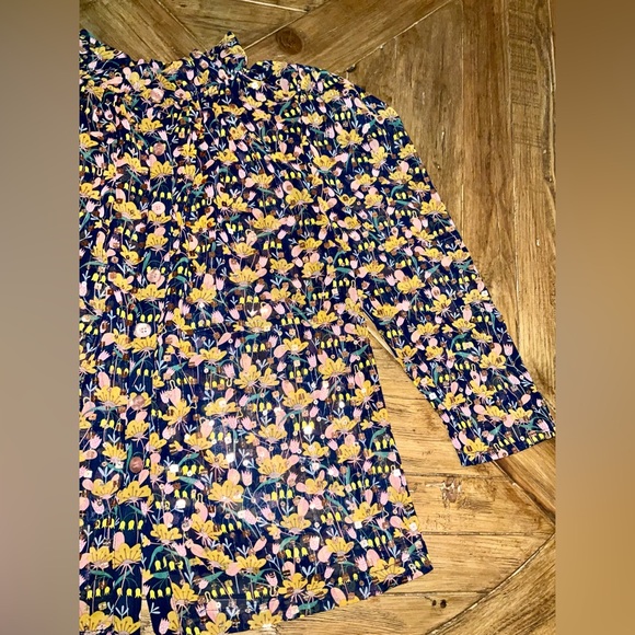 Eva Franco sample piece - sequin floral sheer top in size 8 - buttons down back - Picture 14 of 14